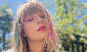 Taylor Swift – Glitch